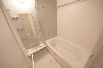 ゆったり過ごせるお風呂です