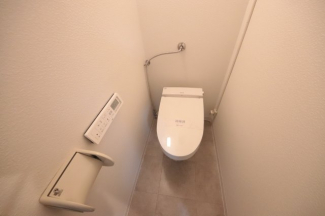 ゆったりとした空間のトイレです