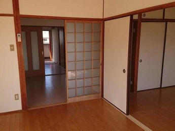 県立丹原高校前の　サンハイツ丹原の画像