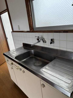 松山市三杉町のアパートの画像