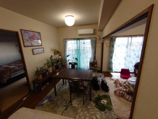 和室をフローリングに変えて17.7帖のLDKになっています