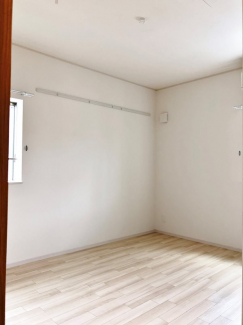使い勝手のいい寝室です