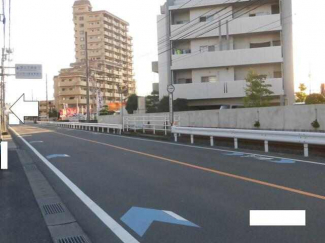 国土交通省前バス停