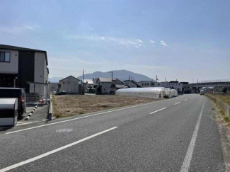 北側道路の写真