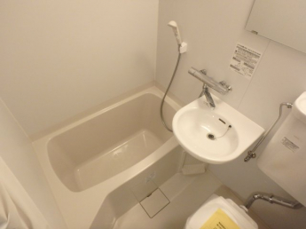 ゆったり過ごせるお風呂です