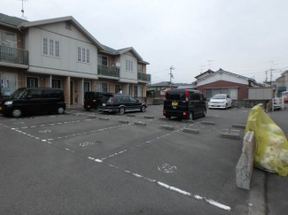 【駐車場】
