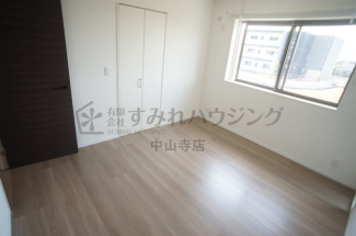 【寝室】