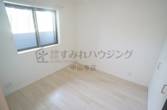 【寝室】