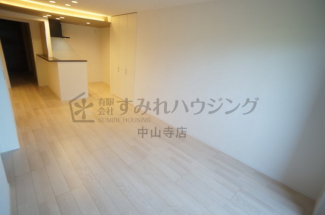 【居間・リビング】