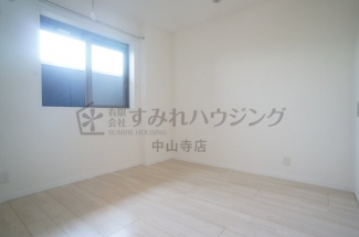 【寝室】