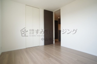 【寝室】