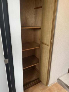 シューズボックス