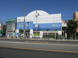 ドラッグストアライフォート須磨店まで665m