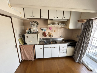 キッチンでお料理をお楽しみください