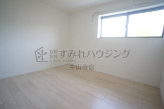 【寝室】