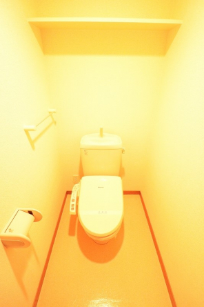 シンプルで使いやすいトイレです