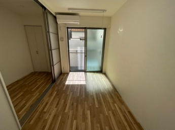 【居間・リビング】