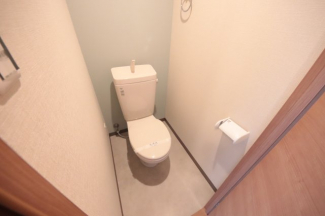 シンプルで使いやすいトイレです