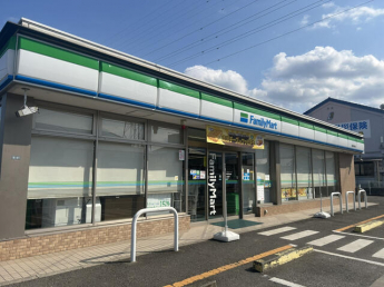 ファミリーマート新居浜横水店まで256m