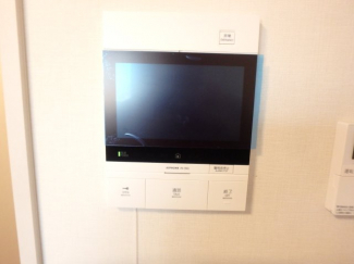 毎日通る玄関はこちらです