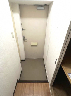【玄関】