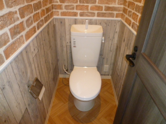 落ち着いたトイレです