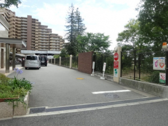 ロイヤルアーク甲子園フローレスの画像
