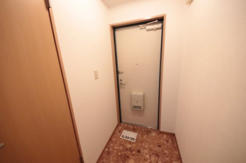 明るい玄関です