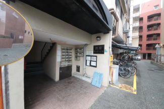 駐車場に車を止められます