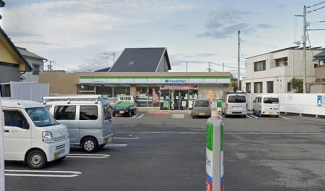ファミリーマート松山小栗六丁目店まで402m