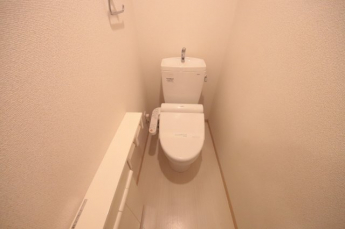 シンプルで使いやすいトイレです