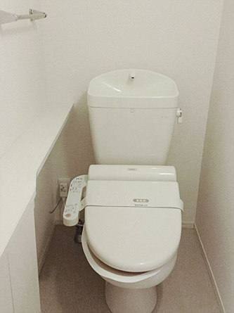清潔感のあるトイレです