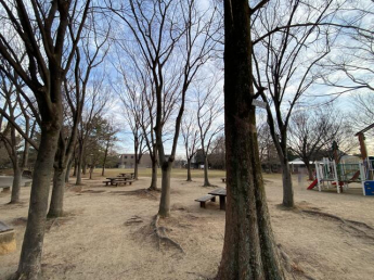 十六名公園　徒歩１分
