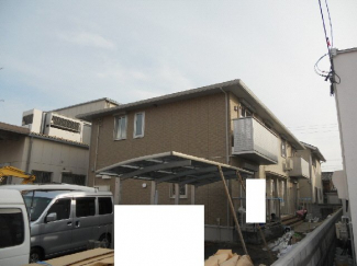 建築中