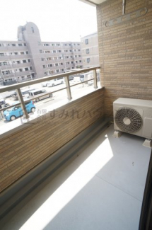 参考、同建物・反転間取りの号室