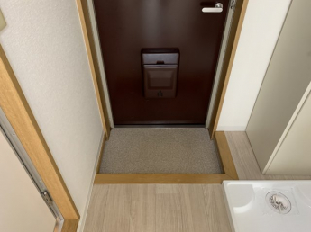 【玄関】