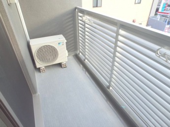 【バルコニー】