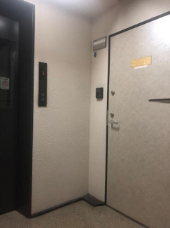 エレベーター及びエントランスホール