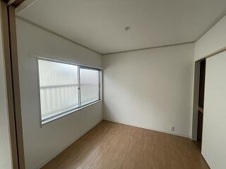 伊丹市梅ノ木６丁目のアパートの画像