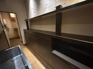 神戸市中央区下山手通２丁目の店舗一部の画像