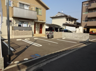 【駐車場】
