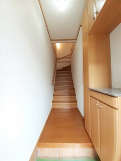 落ち着いた玄関です