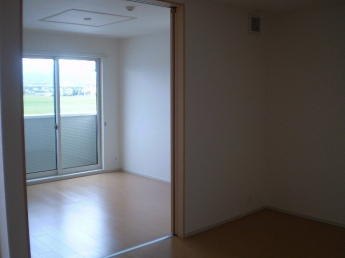 ゆったり過ごせるリビングです