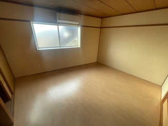 【寝室】