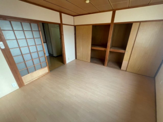 【寝室】