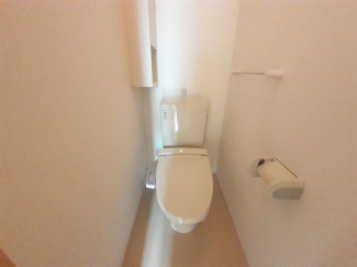 コンパクトで使いやすいトイレです