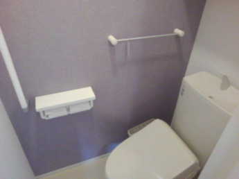 清潔感のあるトイレです