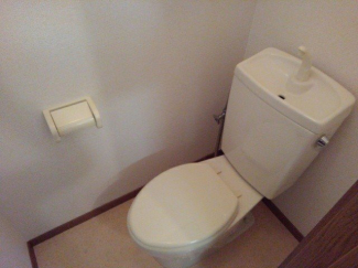 シンプルで使いやすいトイレです