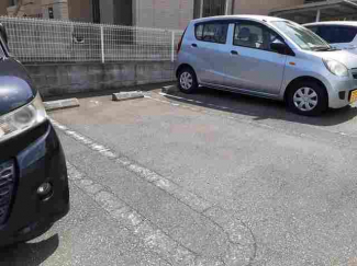 駐車場があるので、車を買う予定の方も安心です