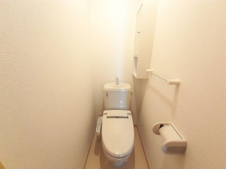 ゆったりとした空間のトイレです